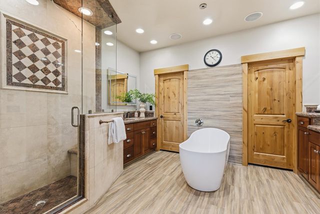 609 Lakeridge Dr, Auburn, CA 95603