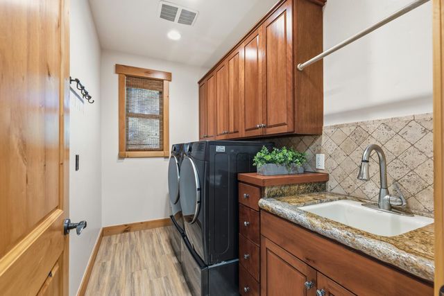 609 Lakeridge Dr, Auburn, CA 95603