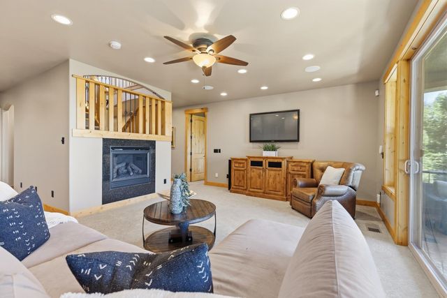 609 Lakeridge Dr, Auburn, CA 95603