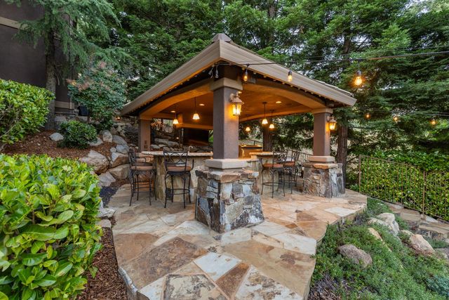 609 Lakeridge Dr, Auburn, CA 95603