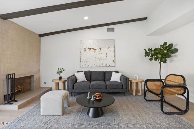 7023 Meadowview Court, Ventura, CA 93003