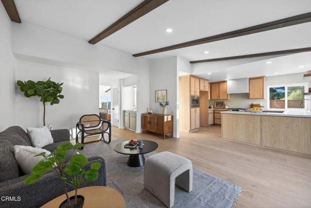 7023 Meadowview Court, Ventura, CA 93003