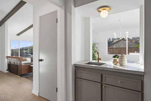 7023 Meadowview Court, Ventura, CA 93003