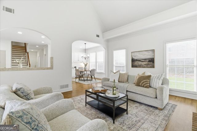 565 Kings County Court, Milton, GA 30004