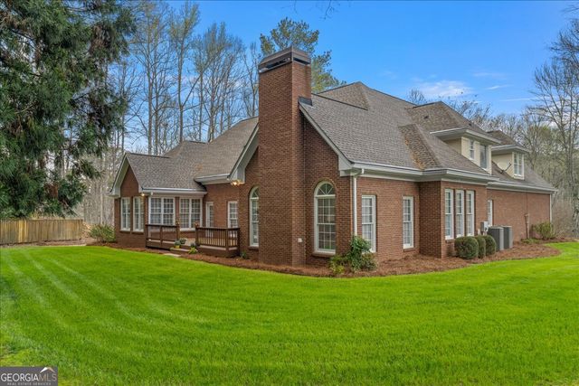 565 Kings County Court, Milton, GA 30004