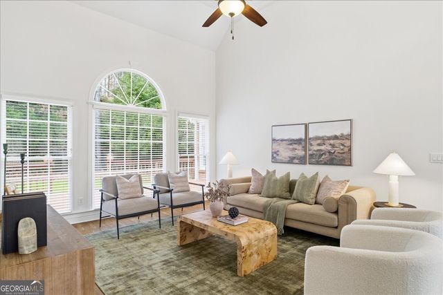 565 Kings County Court, Milton, GA 30004