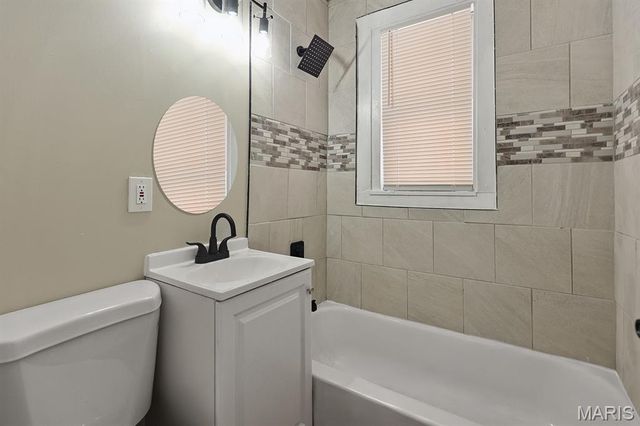 3509 East Place, St Louis, MO 63121