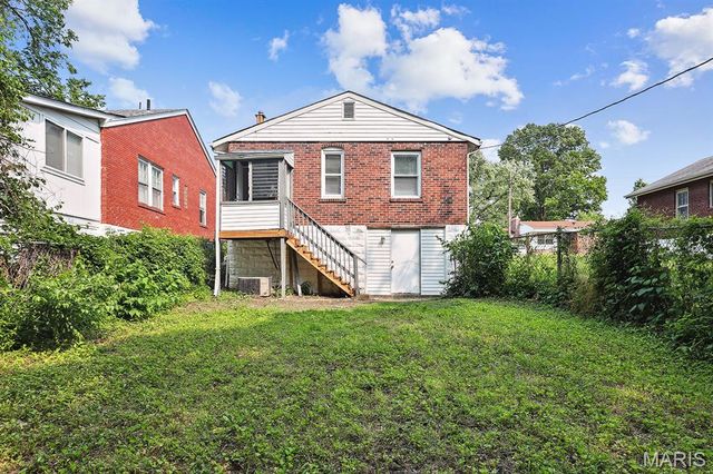 3509 East Place, St Louis, MO 63121