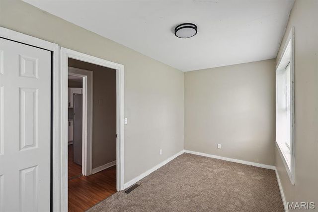 3509 East Place, St Louis, MO 63121