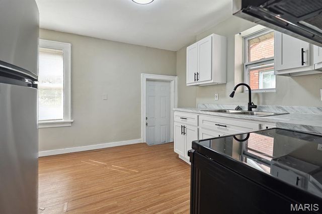 3509 East Place, St Louis, MO 63121