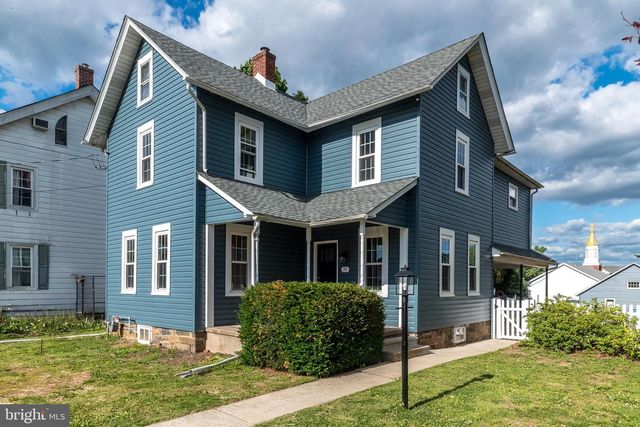 39 S NINTH ST, Quakertown, PA 18951