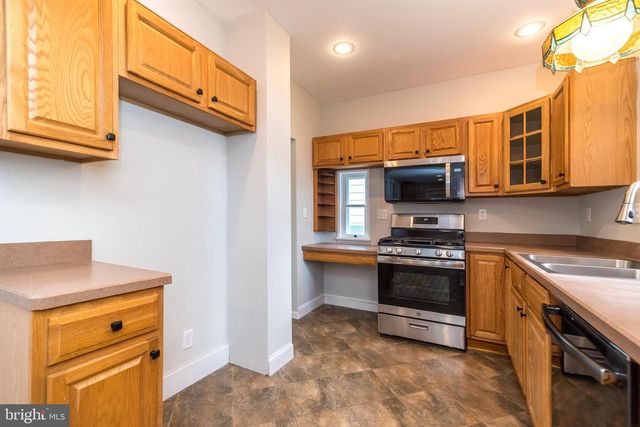 39 S NINTH ST, Quakertown, PA 18951