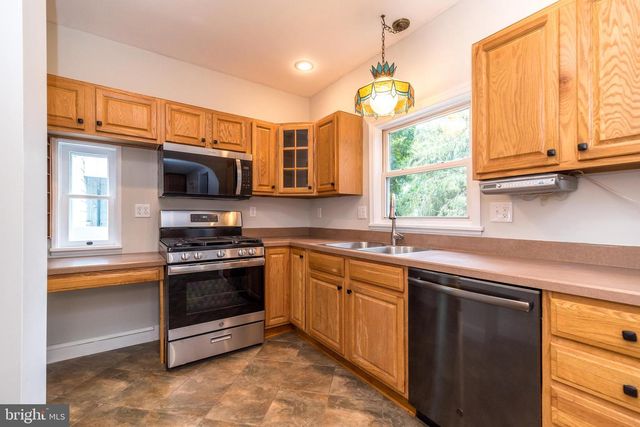39 S NINTH ST, Quakertown, PA 18951