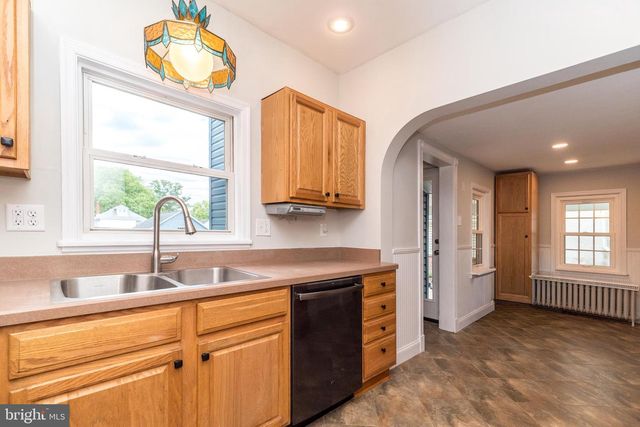 39 S NINTH ST, Quakertown, PA 18951