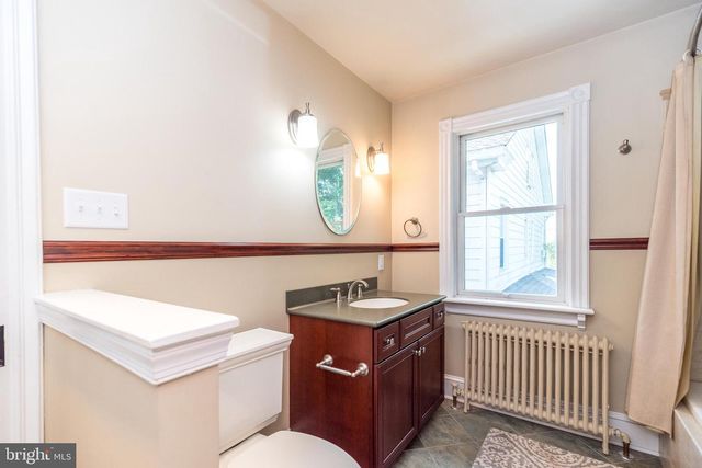 39 S NINTH ST, Quakertown, PA 18951