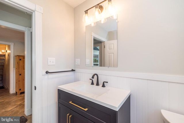 39 S NINTH ST, Quakertown, PA 18951