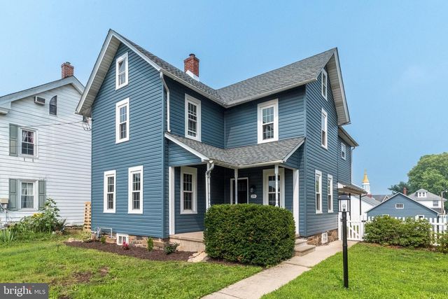 39 S NINTH ST, Quakertown, PA 18951