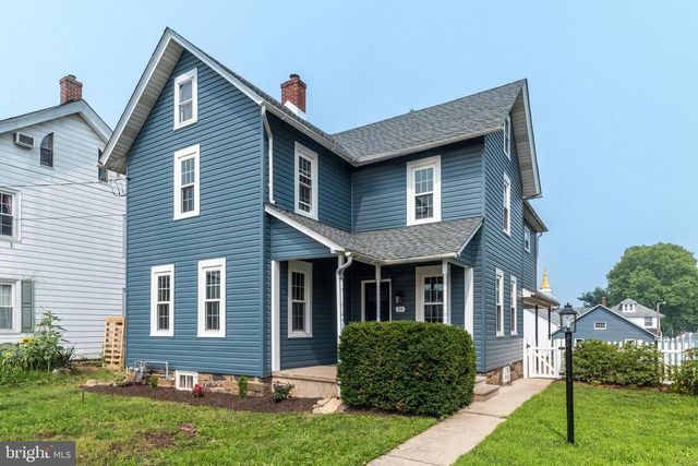 39 S NINTH ST, Quakertown, PA 18951
