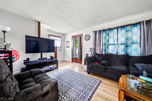 618 W 57th Street, Ashtabula, OH 44004