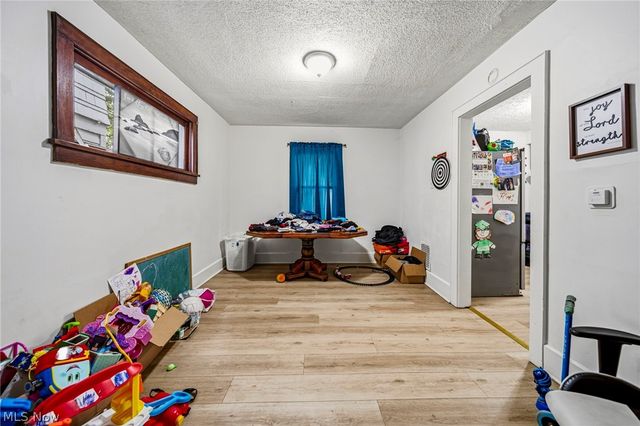 618 W 57th Street, Ashtabula, OH 44004