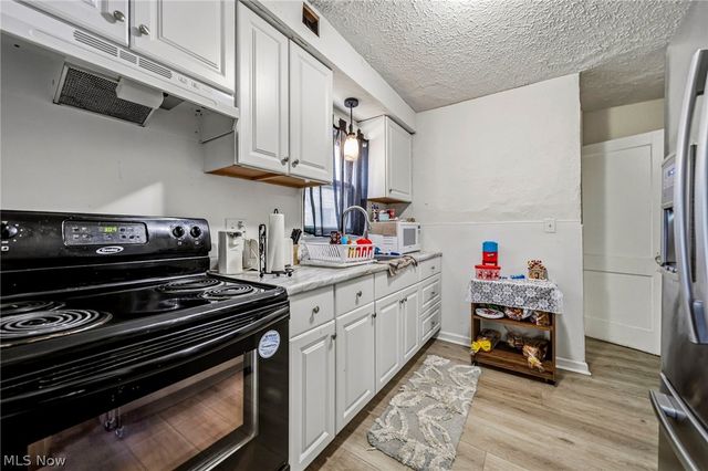 618 W 57th Street, Ashtabula, OH 44004