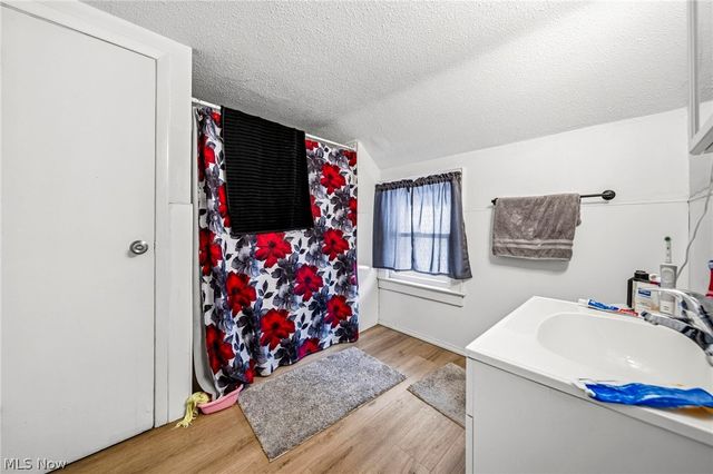 618 W 57th Street, Ashtabula, OH 44004