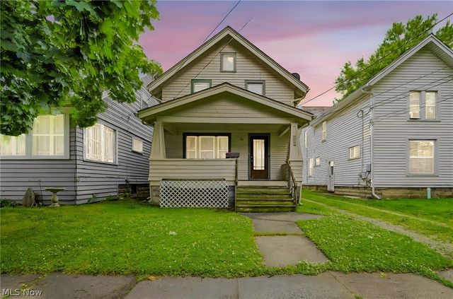 618 W 57th Street, Ashtabula, OH 44004