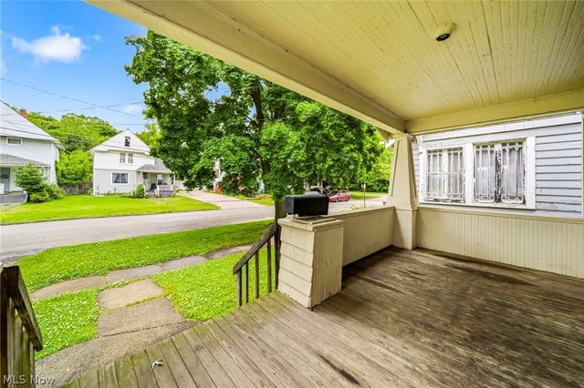 618 W 57th Street, Ashtabula, OH 44004