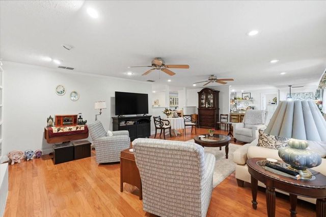 2910 FRITZKE ROAD, Dover, FL 33527
