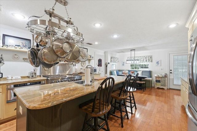 2910 FRITZKE ROAD, Dover, FL 33527