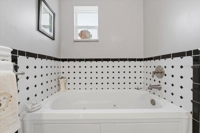 2910 FRITZKE ROAD, Dover, FL 33527