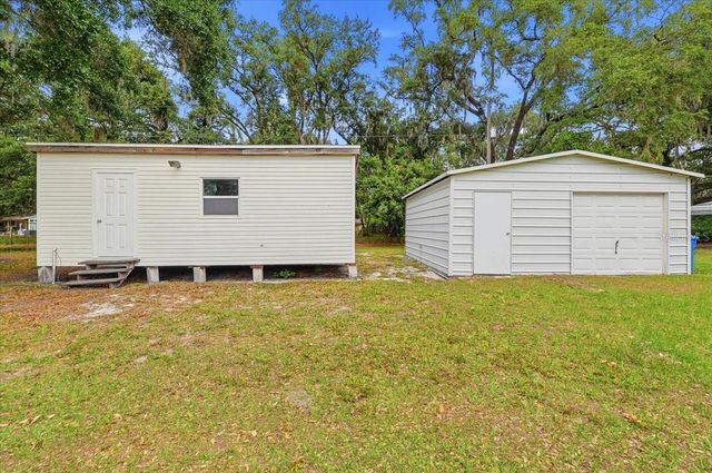 2910 FRITZKE ROAD, Dover, FL 33527