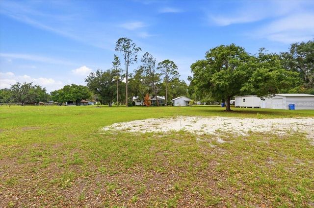 2910 FRITZKE ROAD, Dover, FL 33527
