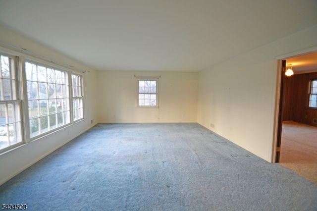 4 Tip Top Way, Berkeley Heights Twp., NJ 07922