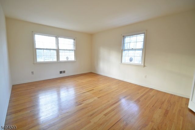 4 Tip Top Way, Berkeley Heights Twp., NJ 07922