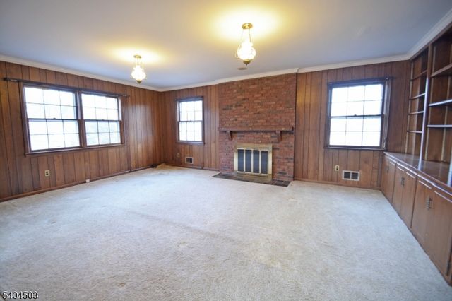 4 Tip Top Way, Berkeley Heights Twp., NJ 07922