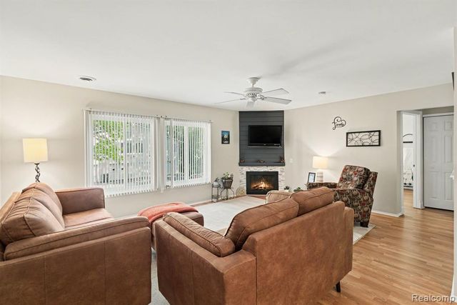838 Corners Court, Orion Twp, MI 48362