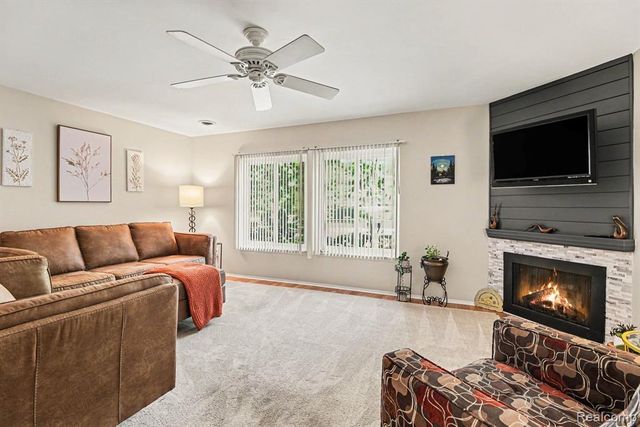 838 Corners Court, Orion Twp, MI 48362