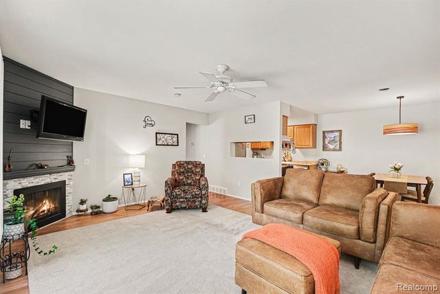838 Corners Court, Orion Twp, MI 48362