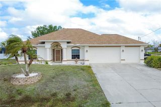 1005 NW 9th TER, Cape Coral, FL 33993