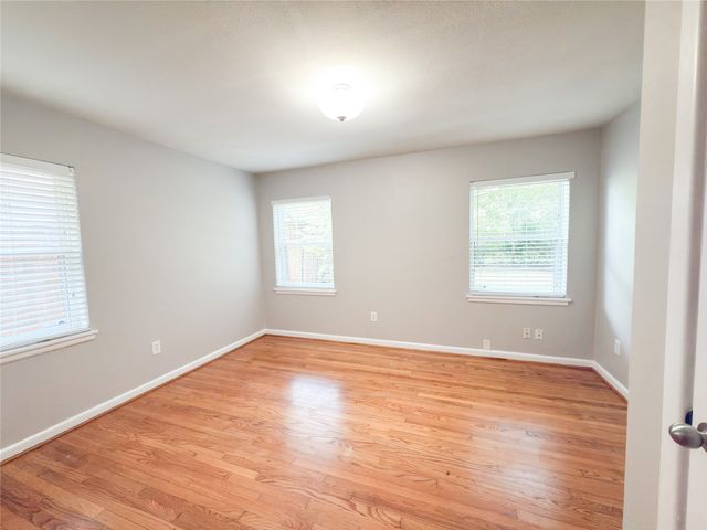 10457 Solta Drive, Dallas, TX 75218