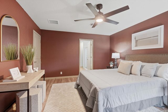 578 Briggs Dr, New Braunfels, TX 78130