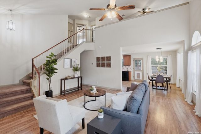 578 Briggs Dr, New Braunfels, TX 78130