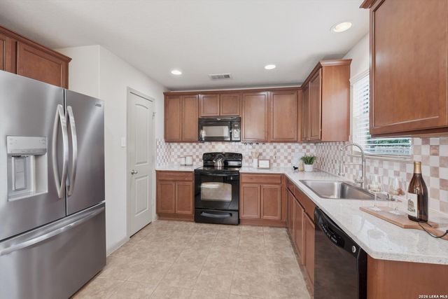 578 Briggs Dr, New Braunfels, TX 78130