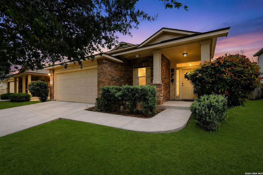 578 Briggs Dr, New Braunfels, TX 78130