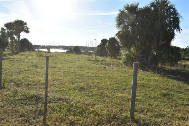 13800 COUNTY ROAD 450, Umatilla, FL 32784