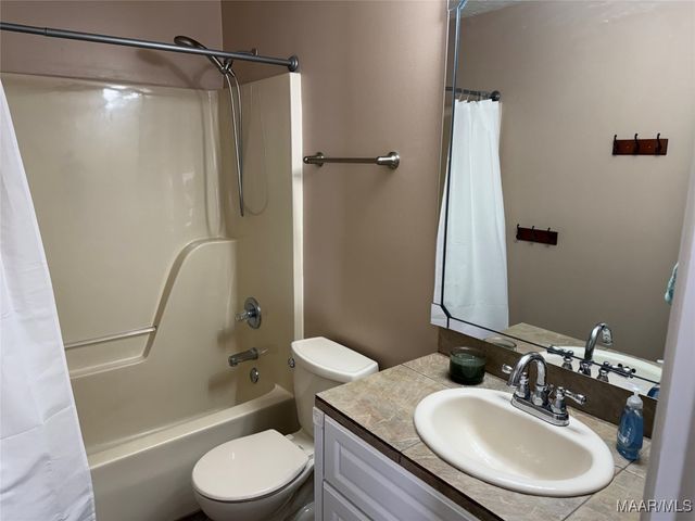 406 Saddlewood Drive, Pike Road, AL 36064