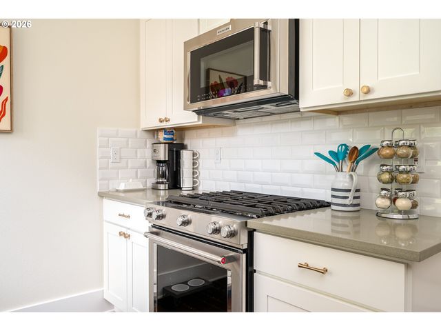 4824 Ne 8TH Ave, Portland, OR 97211