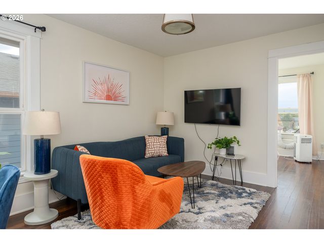 4824 Ne 8TH Ave, Portland, OR 97211