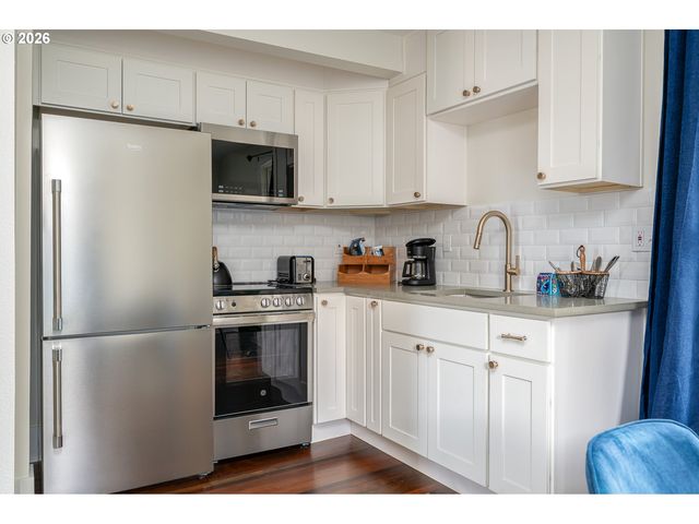 4824 Ne 8TH Ave, Portland, OR 97211